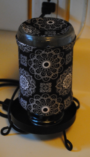 Upcycled Spaghetti Jar Decorative Lamp