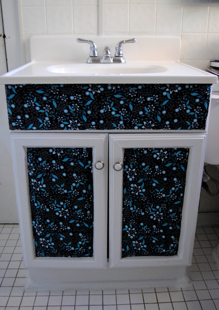 Bathroom Cabinet On The Upcycle